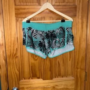 Dakine Teal and Black Leaf Print Shorts